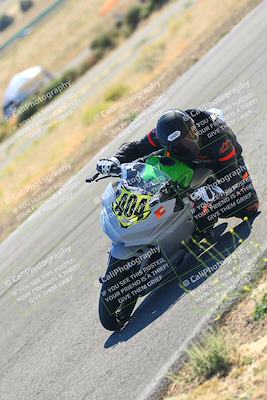 media/Oct-15-2023-TrackXperience (Sun) [[85198ff50b]]/Group 3/session 4 turn 3/